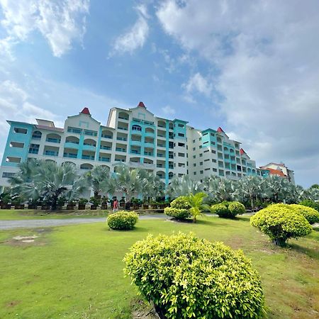 Anylodge Waterfront Marina Island Pangkor Lumut Buitenkant foto