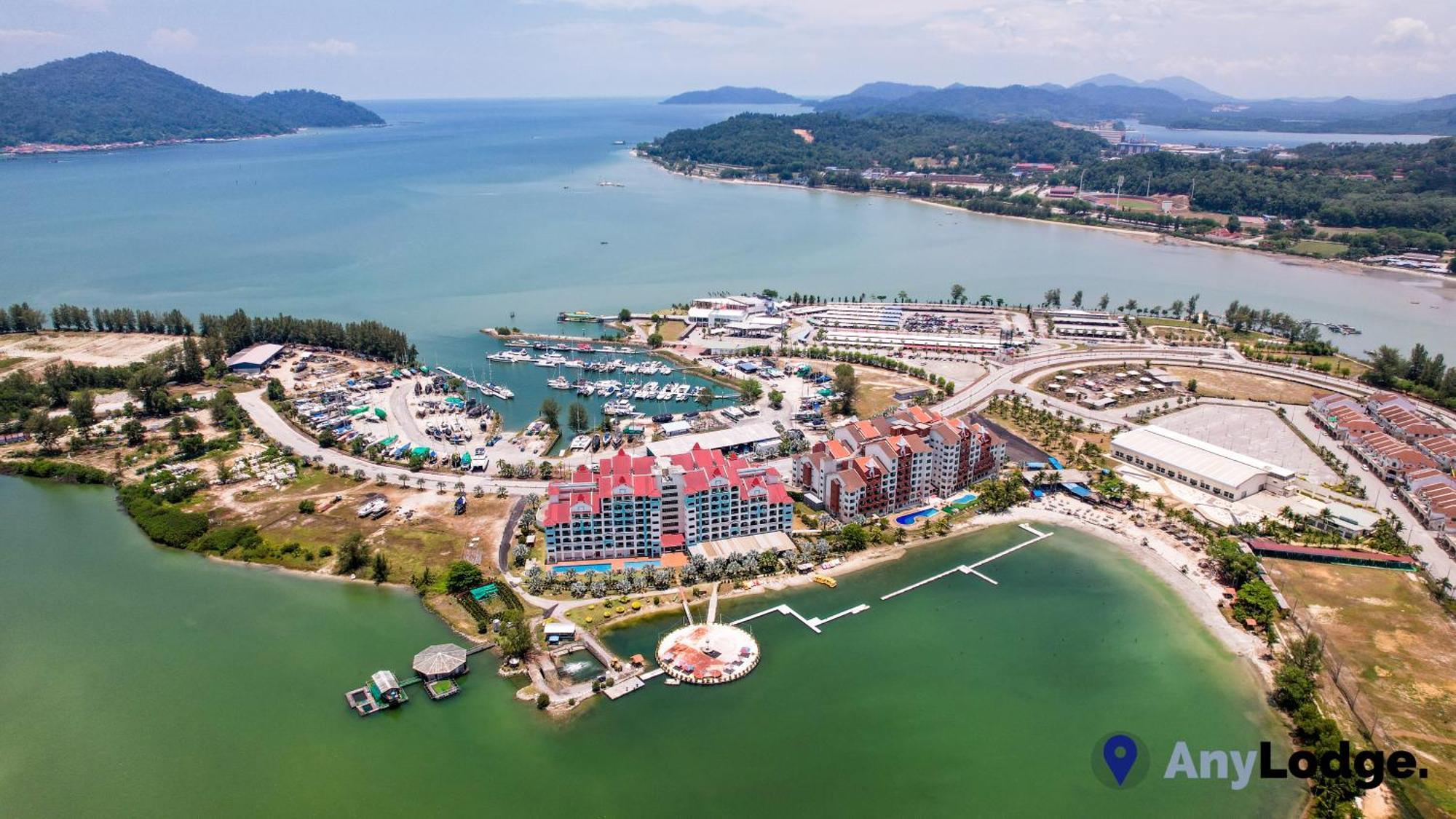 Anylodge Waterfront Marina Island Pangkor Lumut Buitenkant foto